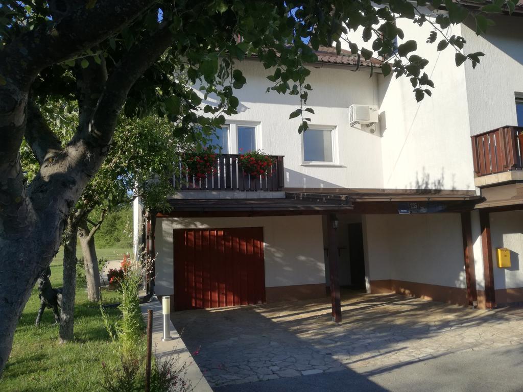 Guesthouse Sebalj Rakovica Exteriör bild